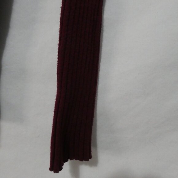 Unbranded | 12 pit to pit | Ribbed Burgundy Long Sleeve Mock Neck Sweater - Picture 8 of 14